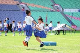 超勇士！快船逆转尼克斯升第六 哈登1500+500助创历史最老纪录