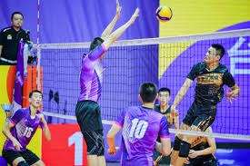 利物浦全力留住科纳特，格伊可能被取代，科纳特状态下滑，但球队仍视其为关键球员。